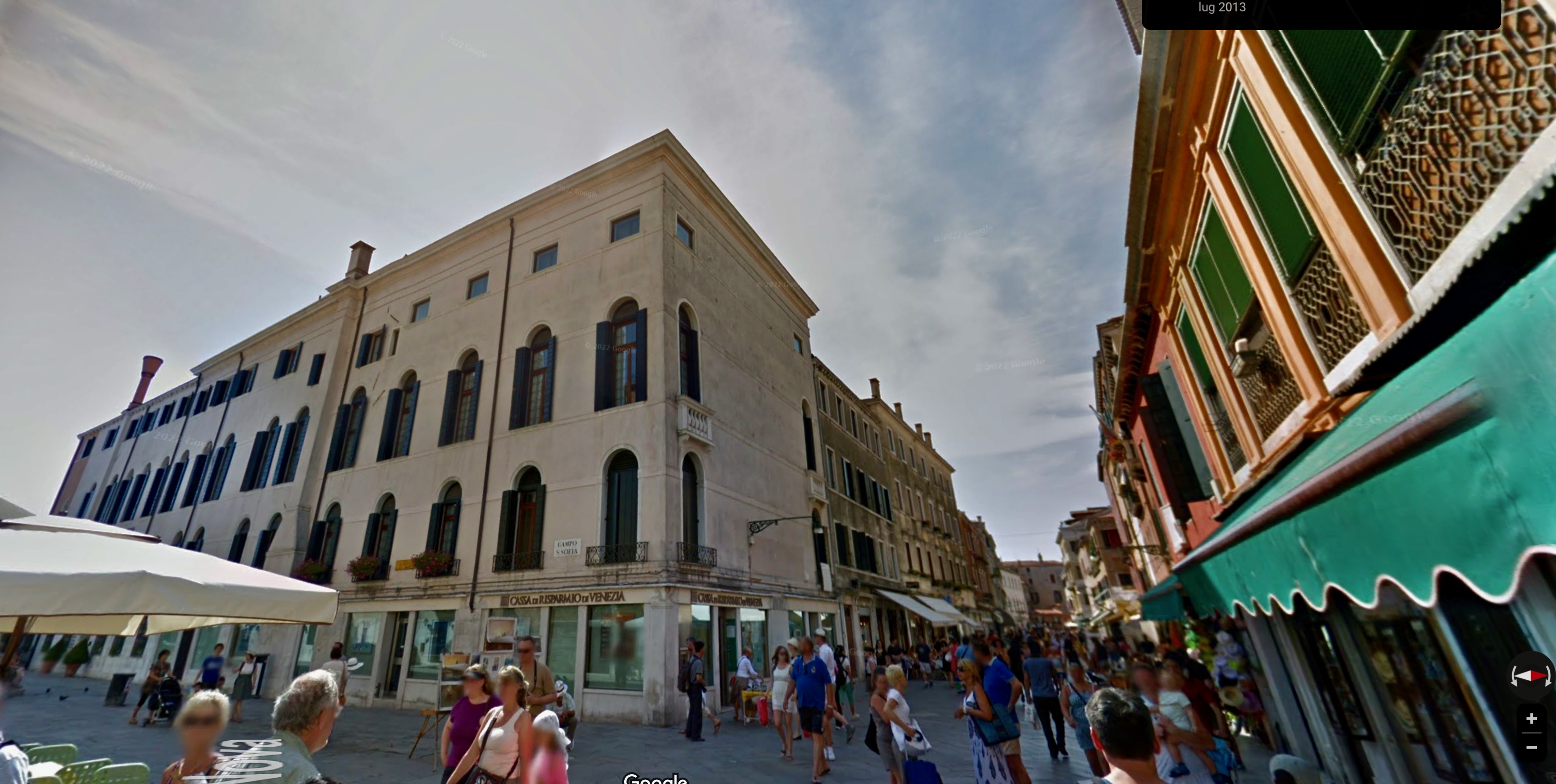 <p>
	 BEAUTIFUL AND CHARMING " BOUTIQUE HOTEL " IN VENICE</p>
<p>
	1.200 sm  plus garden of 450 sm</p>
